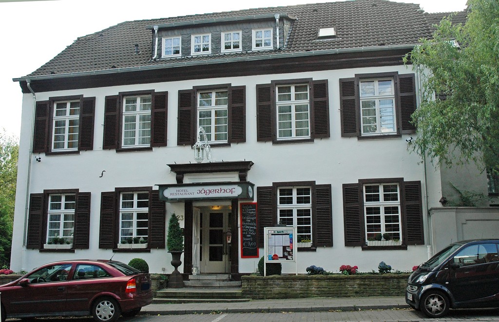 Hotel Jägerhof, Wohnhaus (Stadt Essen Baudenkmal Nummer 258):  Hauptstraße 23, Essen Kettwig