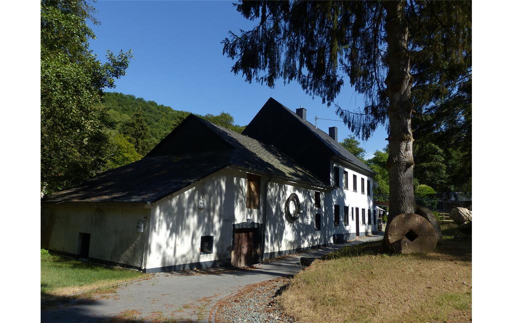 Krackesmühle bei Gräfendhron  Gesamtansicht von Westen (2022)