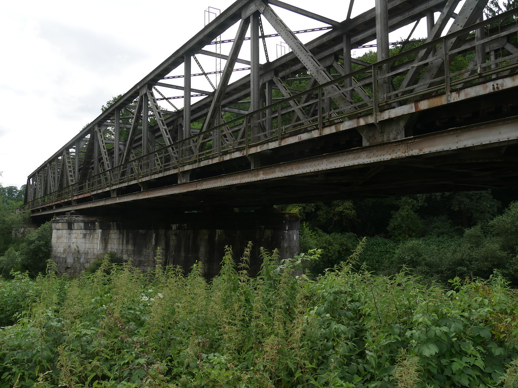 Unterseite der Eisenbahnbrücke zwischen Villmar-Aumenau und Runkel-Arfurt (2017)