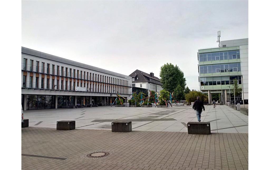 Mikadoplatz des Campus Koblenz der Universität Koblenz-Landau (2015).