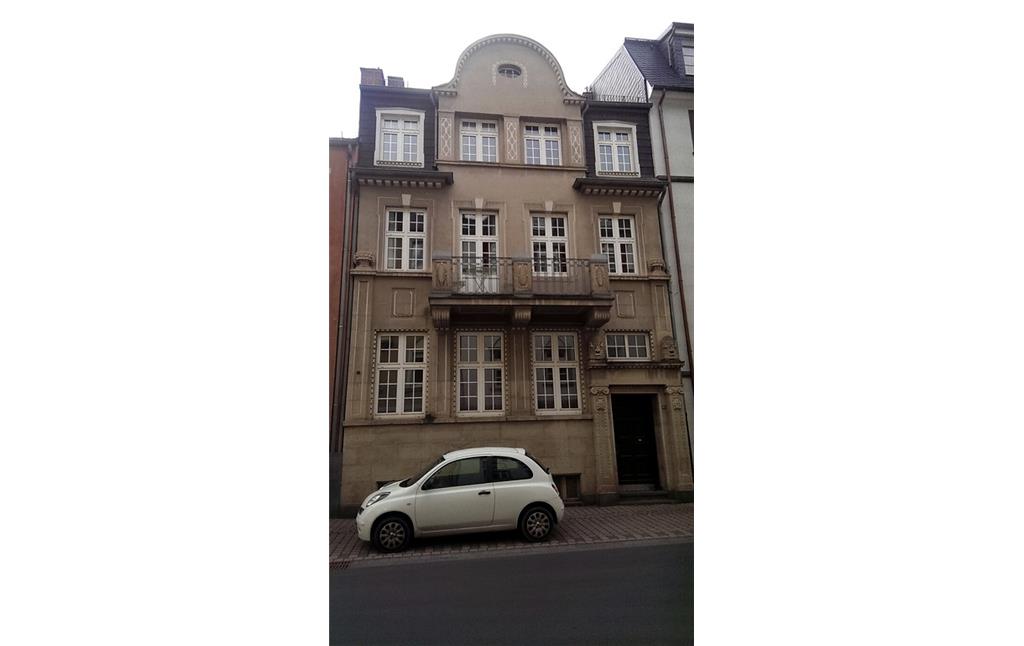 Ehemaliges Geschäfts- und Wohnhaus aus dem Jahre 1911 in Zell an der Mosel (2015)
