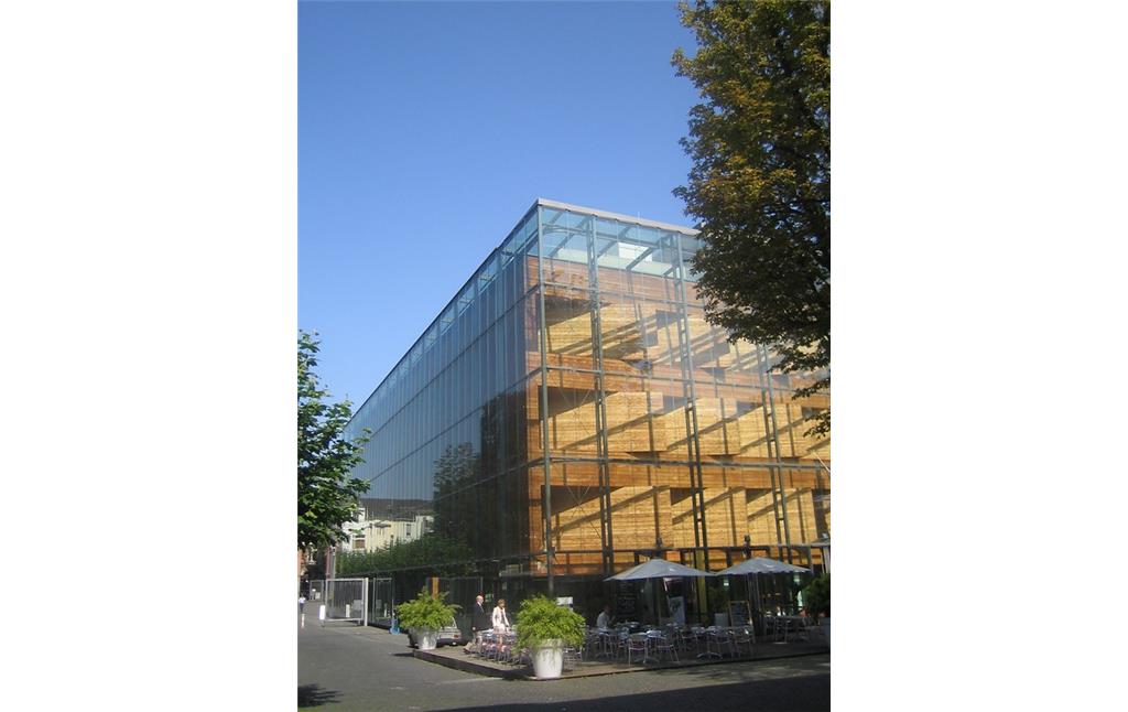 LVR-LandesMuseum Bonn, Vorderansicht in der Colmantstraße (2011)