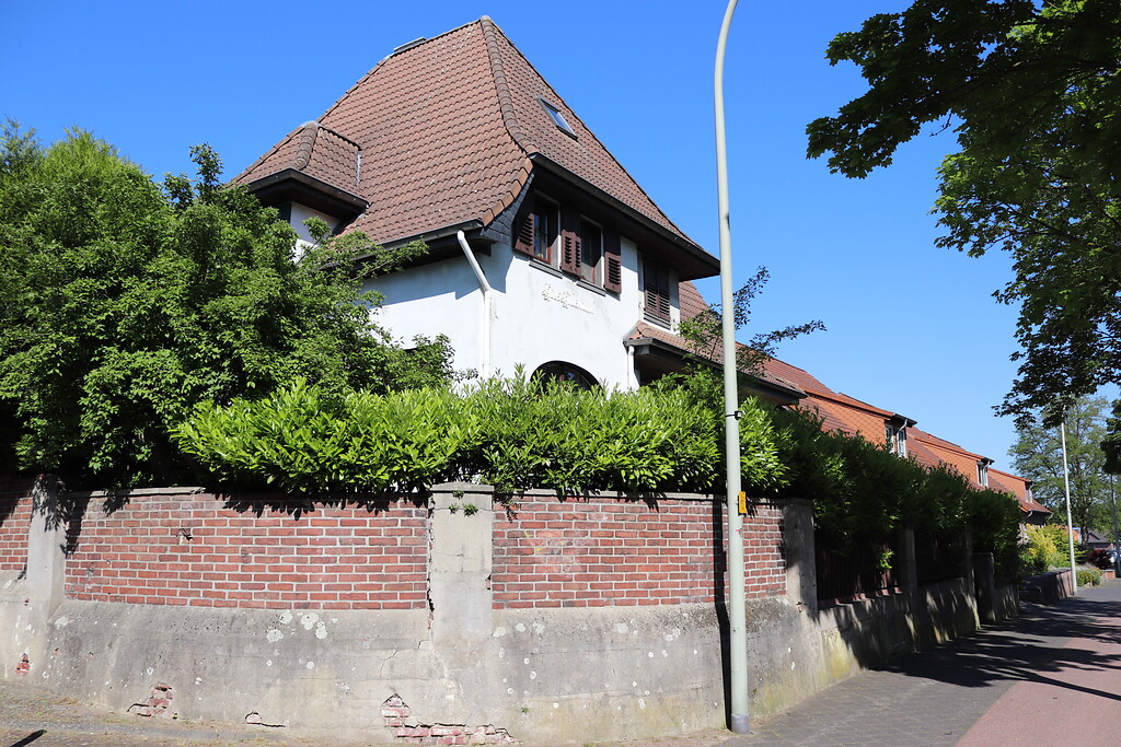 Werkshaus "Haus Hildebrand" aus den 1910er Jahren in der Werkssiedlung Palenberg (2021)