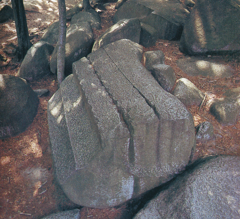 Altarstein auf dem Felsberg bei Lautertal-Reichenbach im Odenwald (1985)