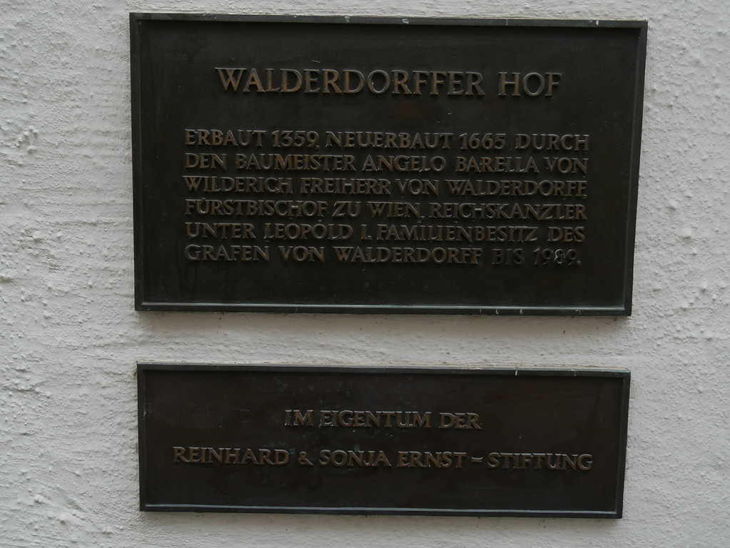 Infotafeln am Walderdorffer Hof in Limburg (2017)
