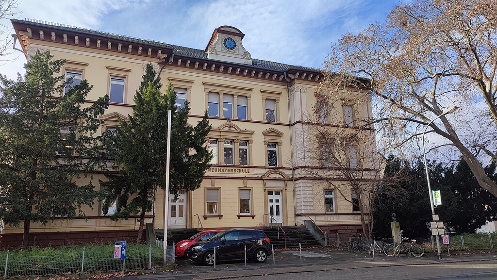 Neumayer Grundschule in Frankenthal (2023)