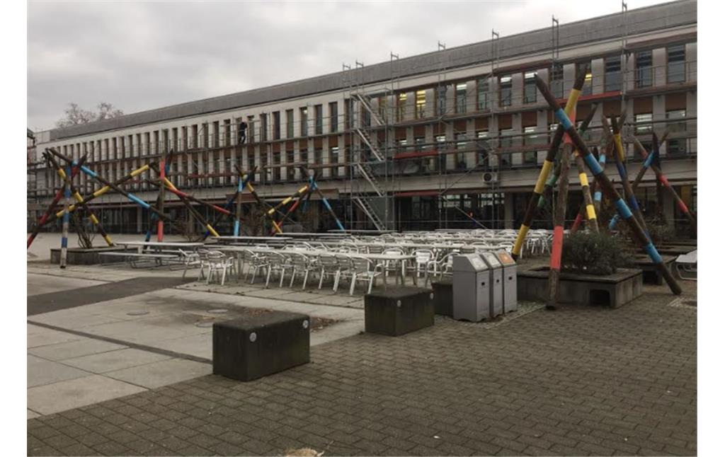 Mikadoplatz des Campus Koblenz der Universität Koblenz-Landau (2017).