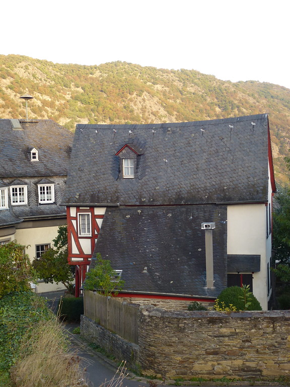 Küsterhaus am Martinsberg 3 in Oberwesel (2016): Das Dach des Wohnhauses.