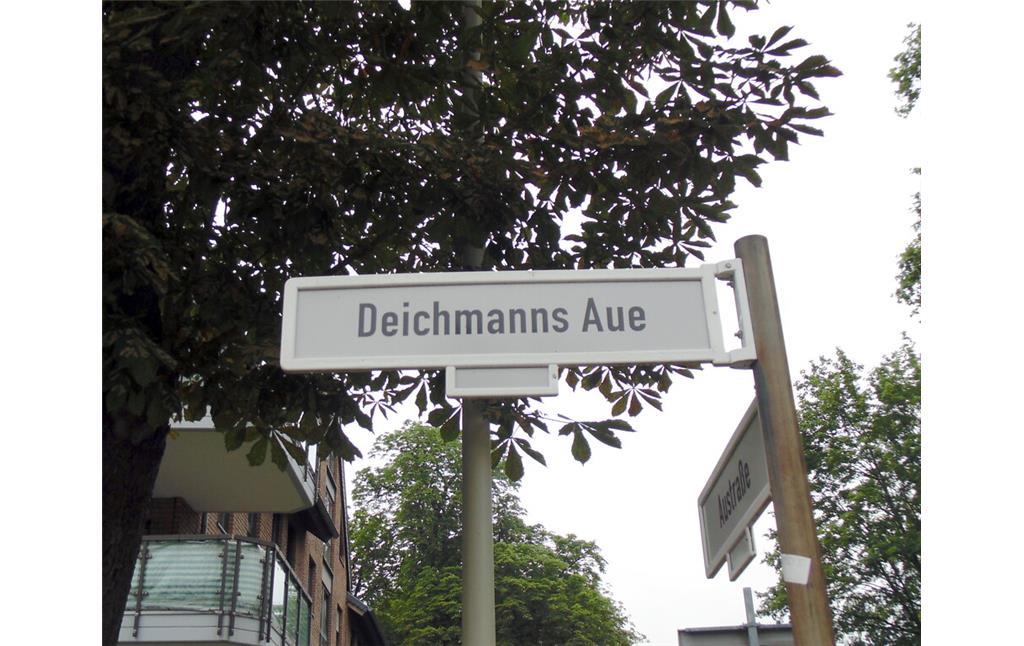 Straßenschild der "Deichmanns Aue" in Bonn-Rüngsdorf (2020)
