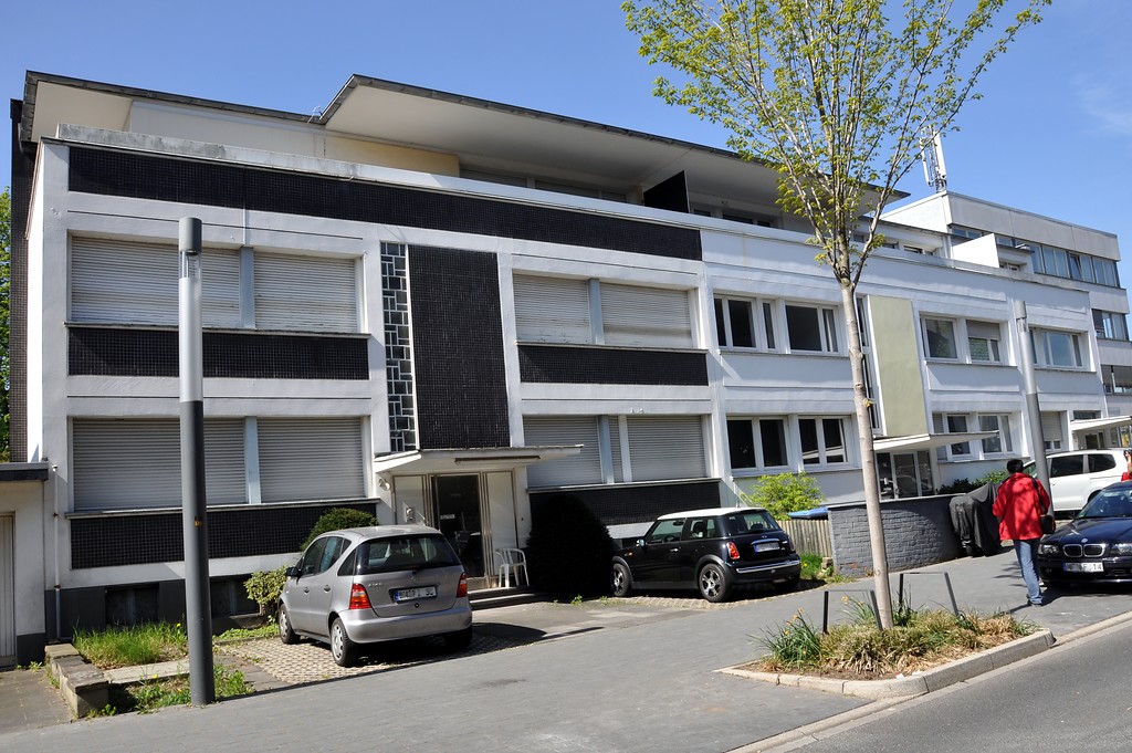 Bürohäuser in der Karl-Carstens-Straße (Nrn. 12, 14 und 16) in Bonn (2015)