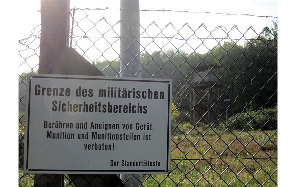 Materiallager der Bundeswehr am Camp Roi Baudouin (2011)