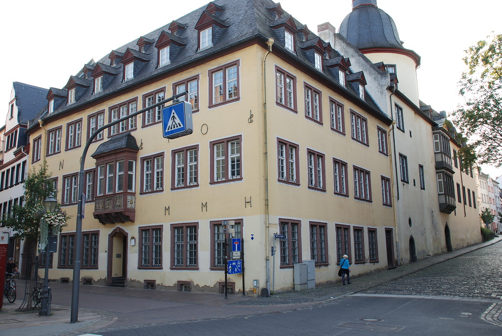 Das Dreikönigenhaus in der Koblenzer Altstadt (2014).