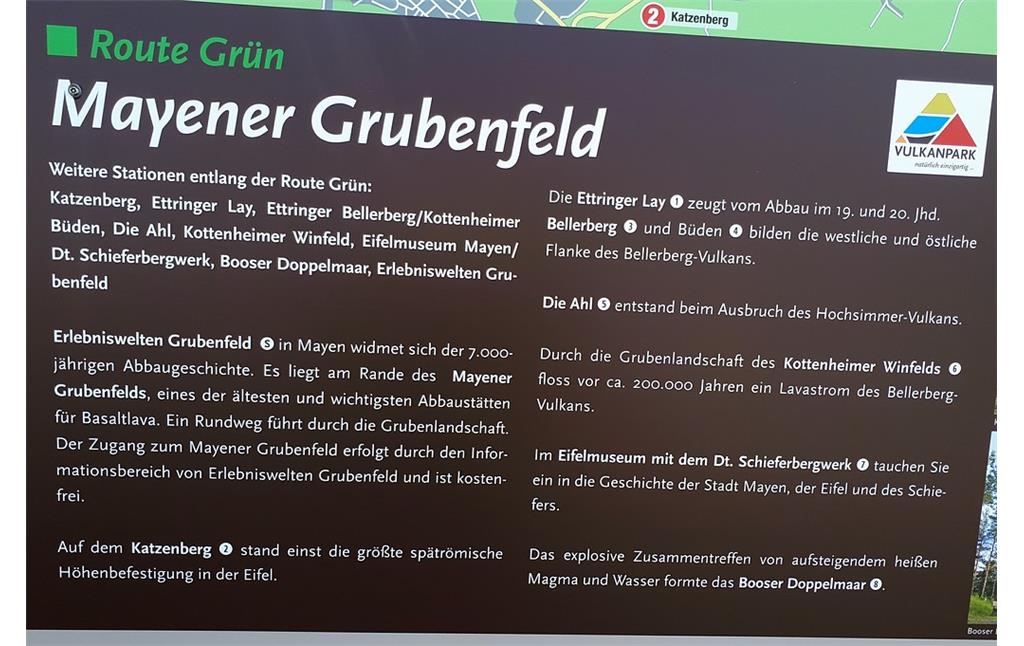 Informationstafel zum Mayener Grubenfeld nördlich von Mayen und zu weiteren Stationen auf der Route "Vulkanpark" (2019)