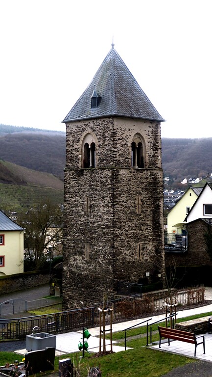 Der Kirchturm der alten Pfarrkirche in Karden, auch Liebfrauen-Turm genannt (2023)