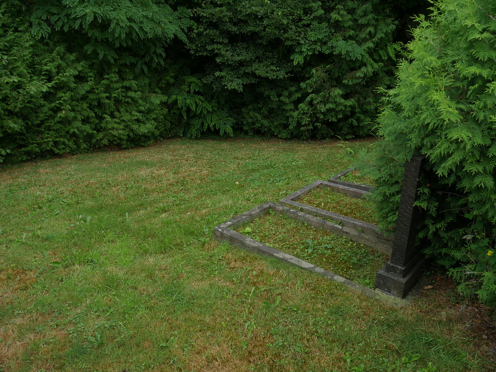 Gräber auf dem jüdischen Friedhof Am Steinkreuz in Hadamar (2017)