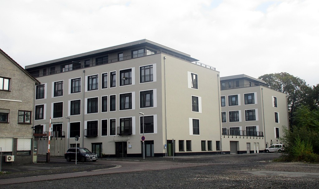 Frühere Verwaltungsgebäude der Penaten-Werke in Rhöndorf, als "Honnefer-Business-Park" genutzt (2016).