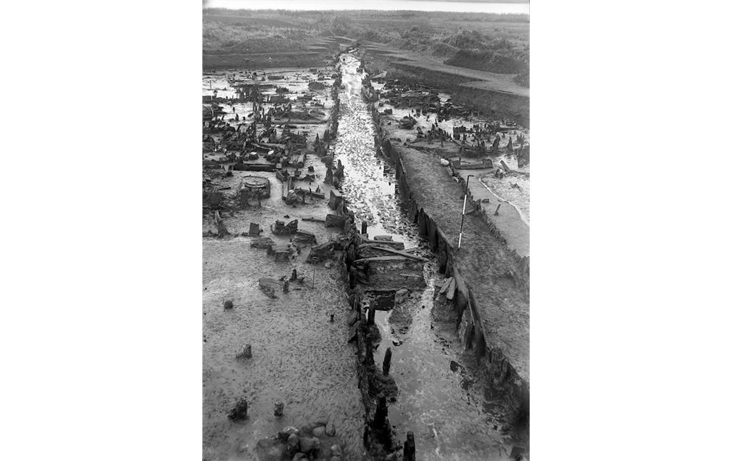 Blick über das zentrale Siedlungsareal von Haithabu während der Ausgrabungen 1937