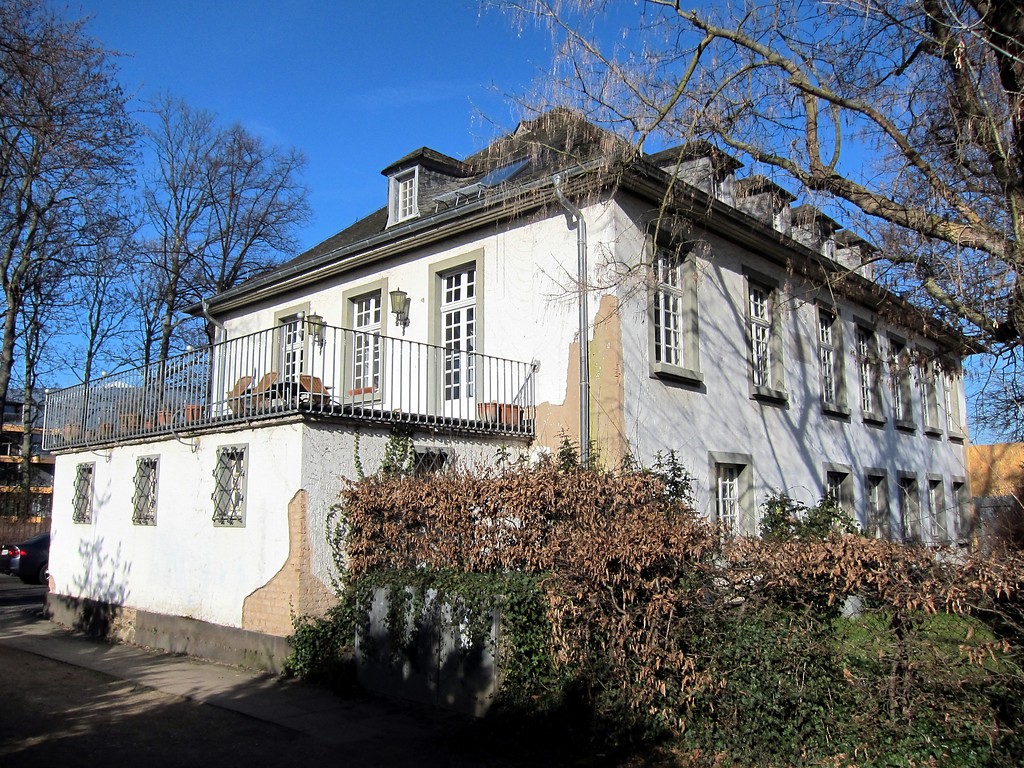 Geburtshaus von Peter Joseph Lenné, das Gärtnerhaus des ehemaligen kurfürstlichen Schlosses (Lenné-Haus) in der Konviktstraße 4 in Bonn (2015)