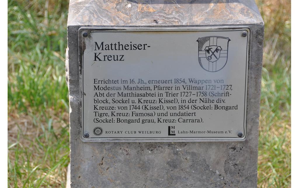 Informationstafel am Mattheiserkreuz am Limburger Weg in Villmar (2019)