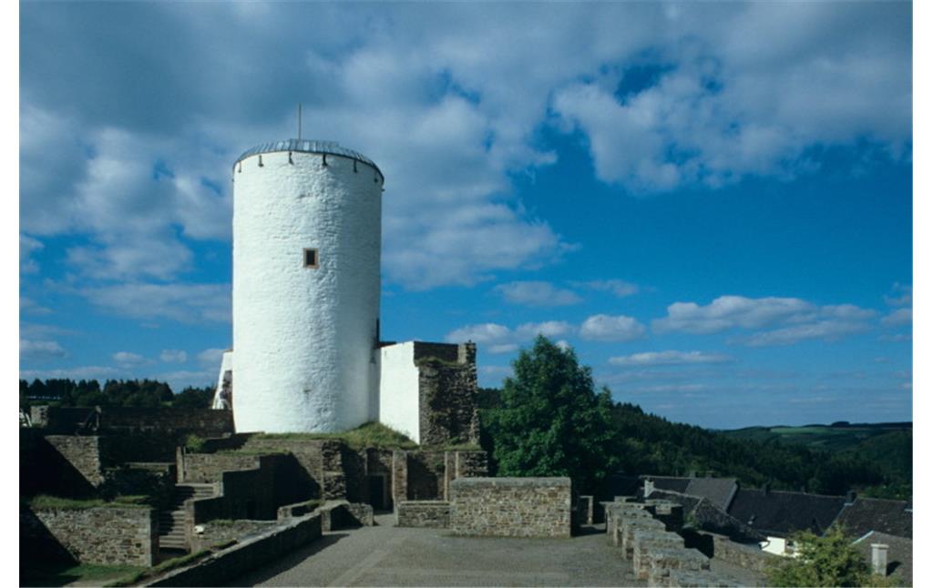 Die Burg in Hellenthal-Reifferscheid, Kreis Euskirchen (2007)