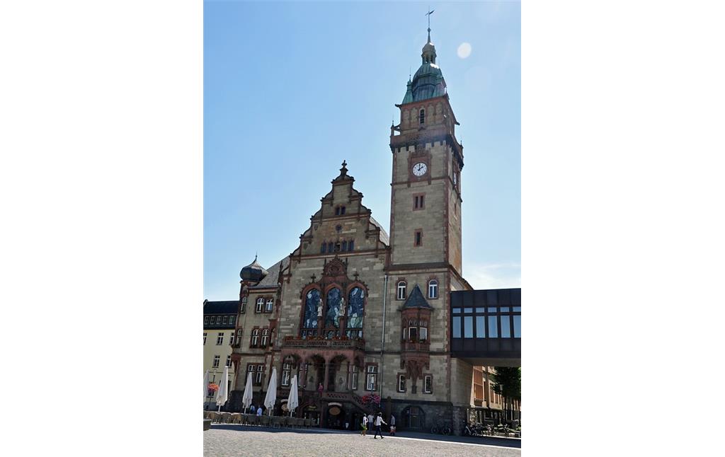 Das alte Rathaus Rheydt im Denkmalbereich der Innenstadt in Mönchengladbach-Rheydt (2017).