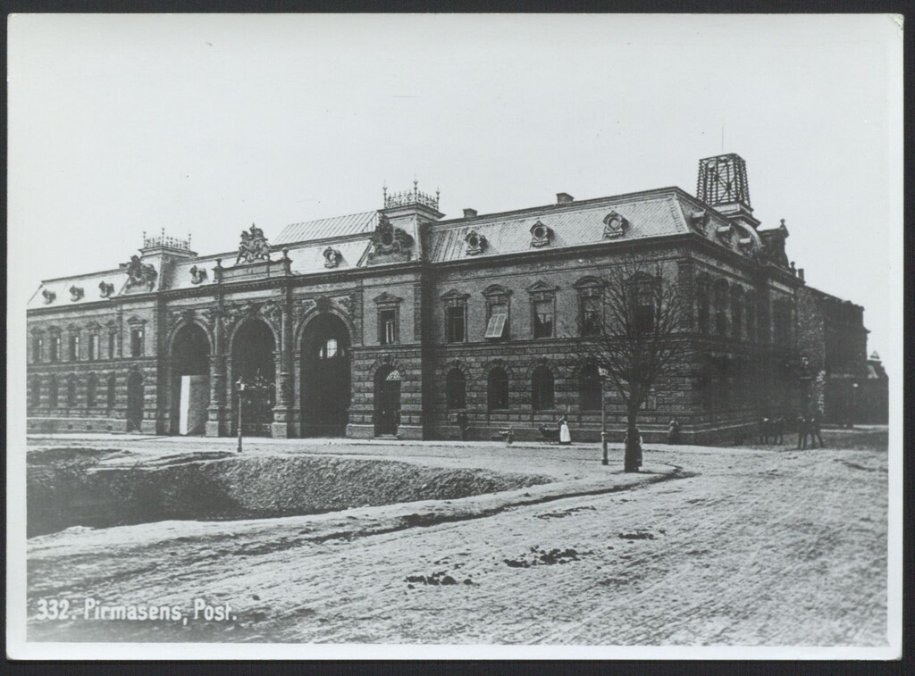 Historische Fotografie der Alten Post in Pirmasens (um 1900)