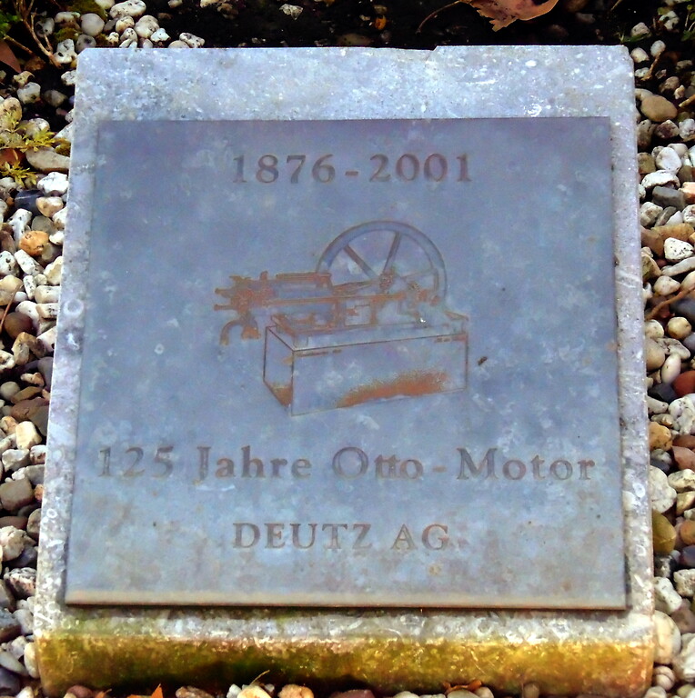 Detailansicht der Grabstätte Nicolaus August Ottos auf dem Friedhof Melaten (2020)