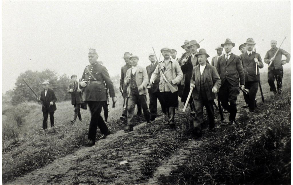 Die Bürgerwehr gegen die Separatisten in Aktion, Nachgestellte Aufnahme (um 1927)