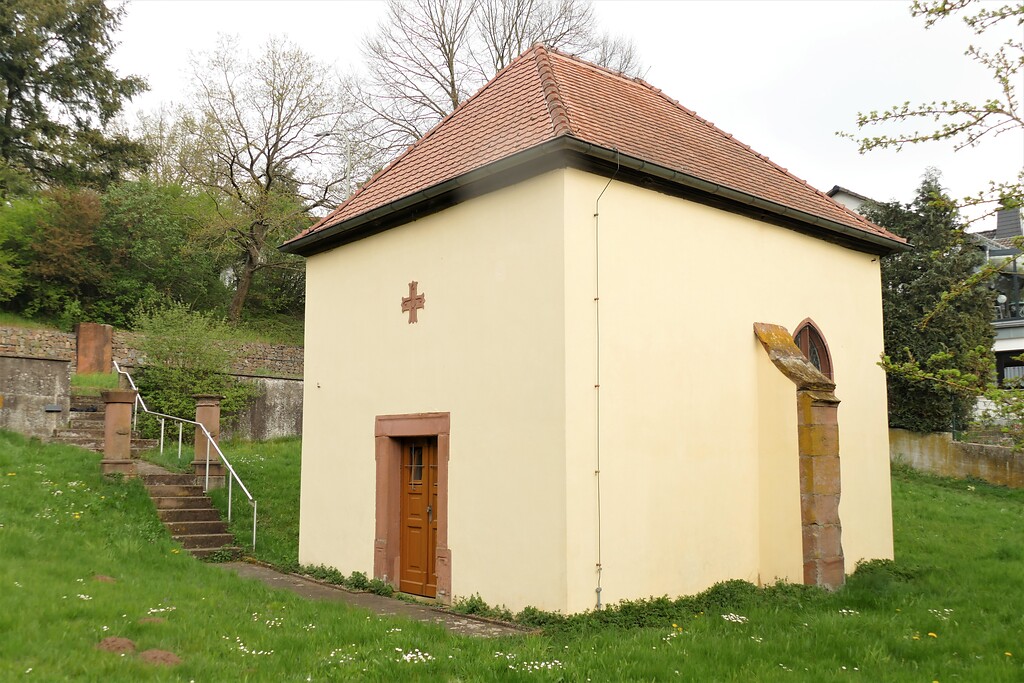 Die Kapelle Sankt Bartholomäus in Weitersweiler von Südwesten aus  (2020).