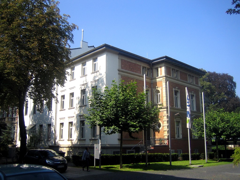Verwaltungsgebäude des LVR-Landesmuseums Bonn in der Colmantstraße 18 (2011)