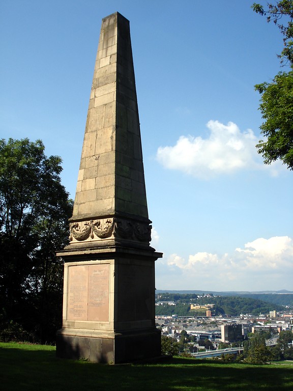 Kriegerdenkmal (Obelisk) für die Gefallenen Soldaten des Feldzuges von 1866 in Asterstein in Koblenz (2014)