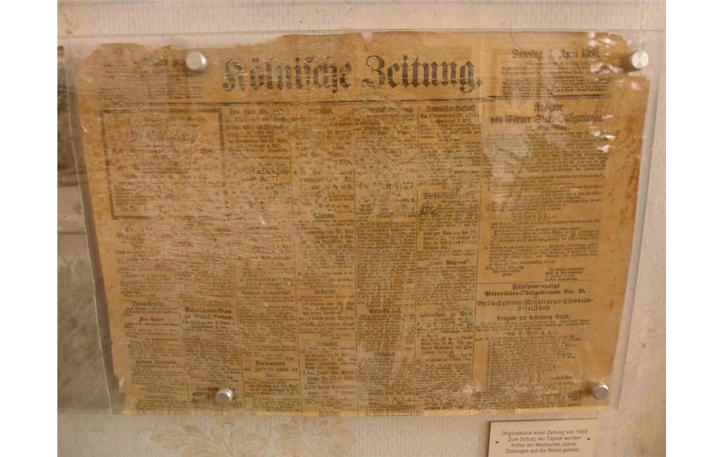 Kulturhaus in Oberwesel (2016): Bei der Sanierung des Blauen Salons ist eine Tageszeitung vom 3. April 1869 zur Unterwandverkleidung entdeckt worden, auf der die Tapete aufgebracht wurde.