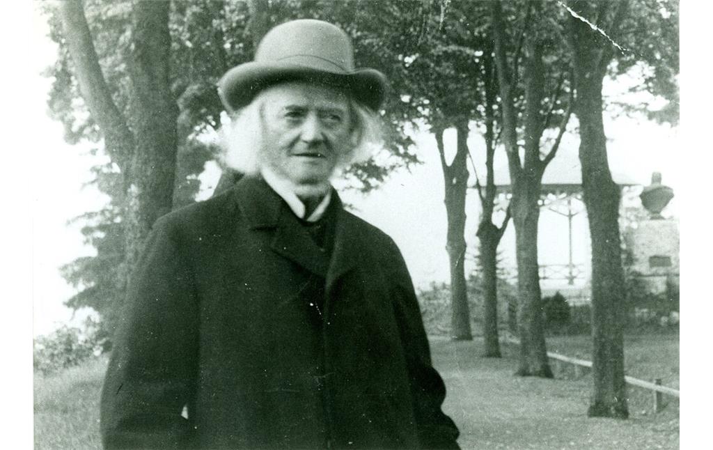 Georg von Neumayer in Kirchheimbolanden im Schillerhain (1901)