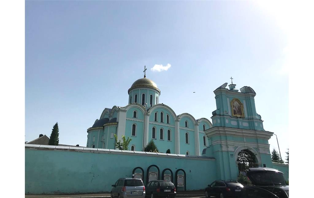 Main gate to Uspenskiy (St. Dormition) Cathedral (2021)