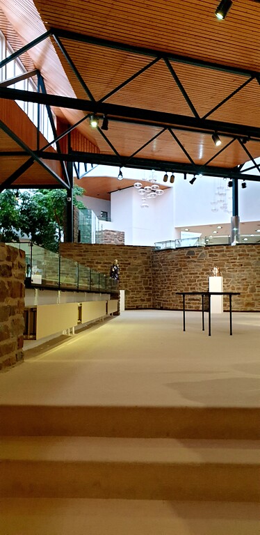 Ausstellungsraum im Keramikmuseum Westerwald in Höhr-Grenzhausen (2021)