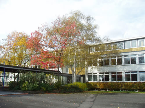 Schulgebäude des Weiterbildungskollegs Bonn, Langwartweg 72 (2009)