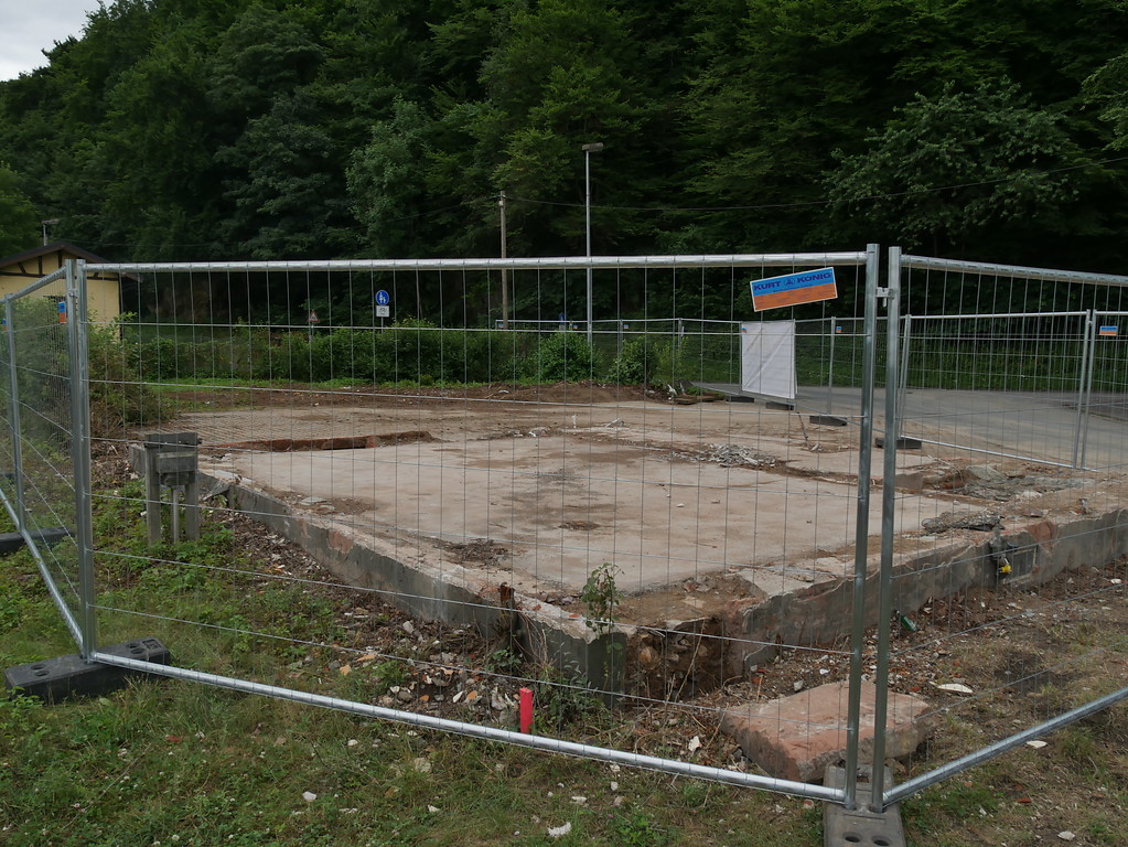 Reste des Streckenwärterhauses bei Weilburg (2017)
