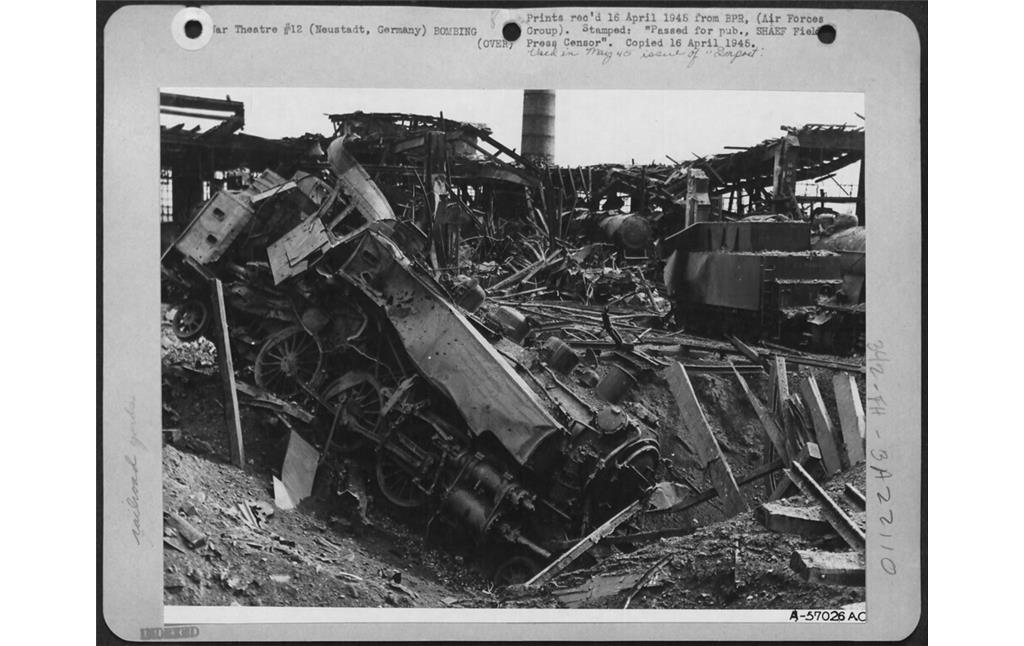 Zerstörte Lokomotiven (1945)