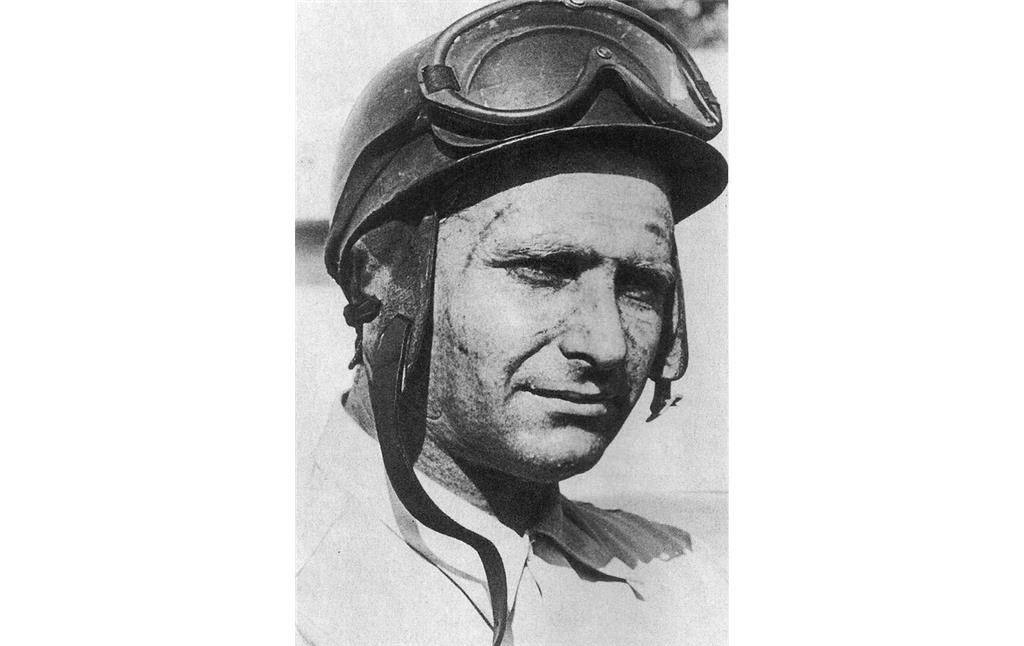 Der argentinische Automobilrennfahrer Juan Manuel Fangio (1911-1995), Aufnahme um 1952.
