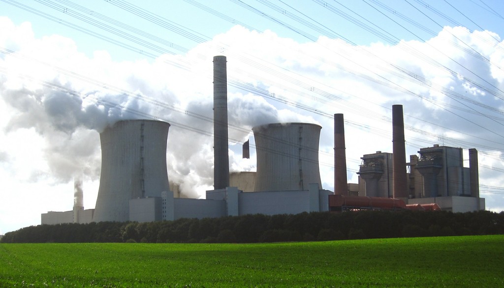 Das Braunkohlekraftwerk Niederaußem (2014)