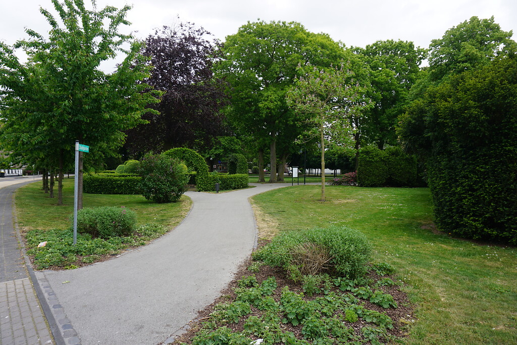 Rees (2020). Am Stadtgarten, Blick von Südwesten auf den ehemaligen Ravelin