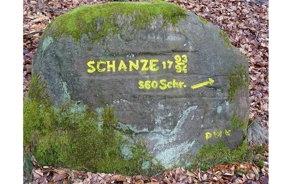 Ritterstein Nr. 144 Schanze 1793/94 360 Schr. nordwestlich von Waldleiningen (2019)