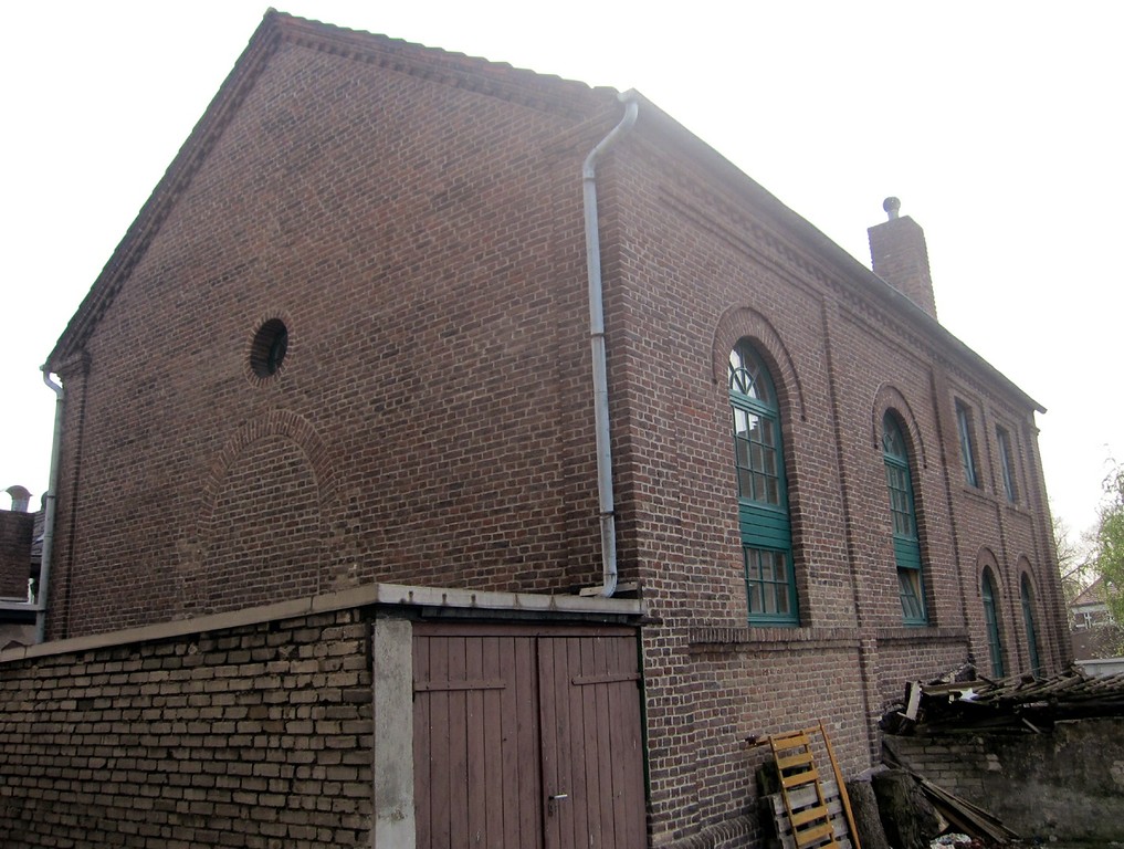 Die östliche Fassade des ehemaligen Osoyer Synagogen- und Schulgebäudes (2014)