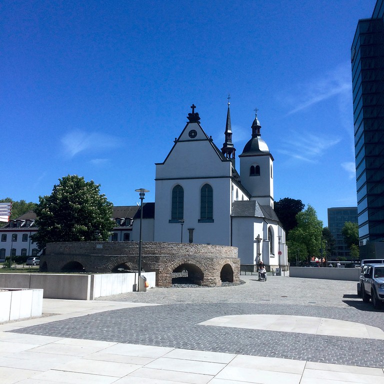 Die Abteikirche der früheren Benediktinerabtei St. Heribertus in Köln-Deutz (2019).