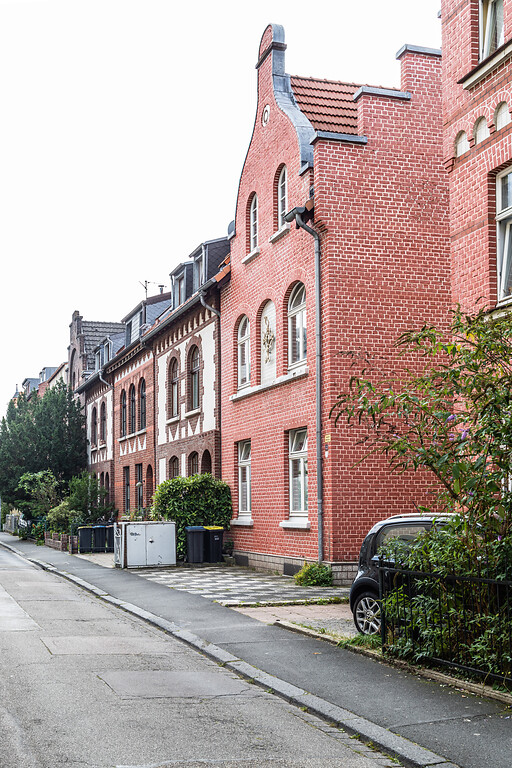Häuser im "holländischen Stil" in der Eisenachstraße in Köln-Nippes (2021)