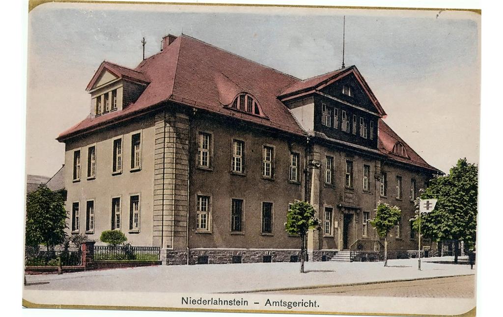 Historische Postkarte von 1920 mit einem zeitgenössischen Bild des Amtsgerichts in Niederlahnstein.