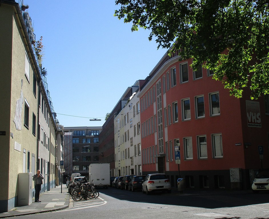 Blick in die Agrippastraße im Griechenmarktviertel in Köln-Altstadt-Süd (2019)