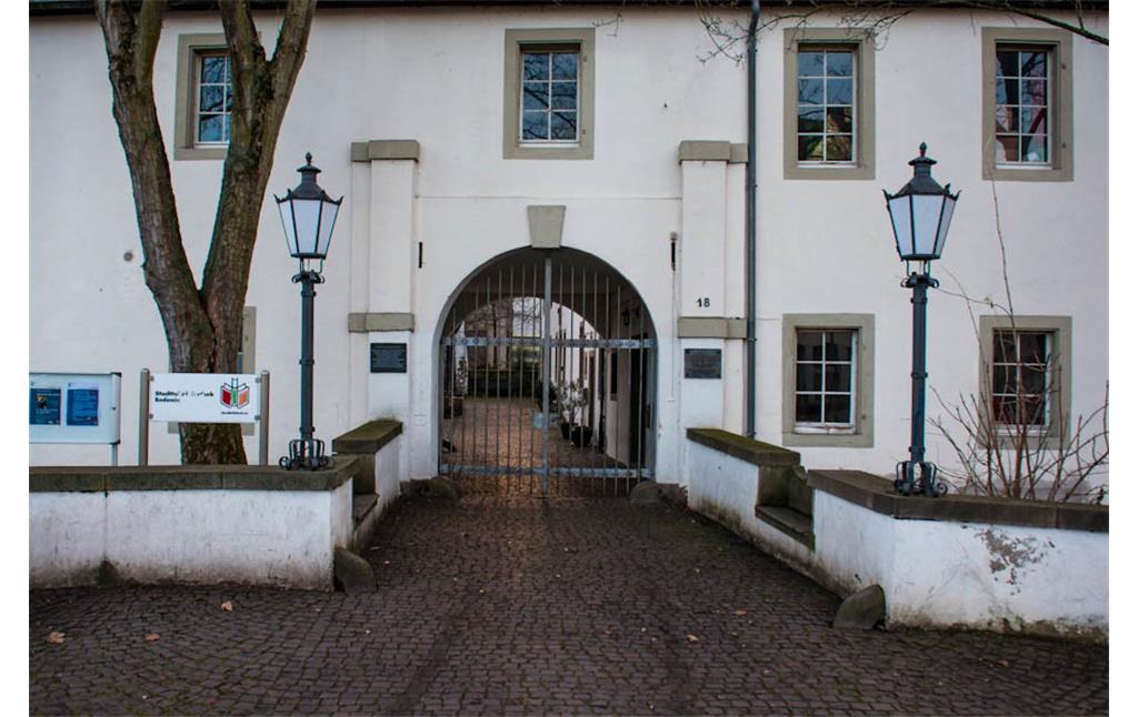 Eingang der Burg Endenich