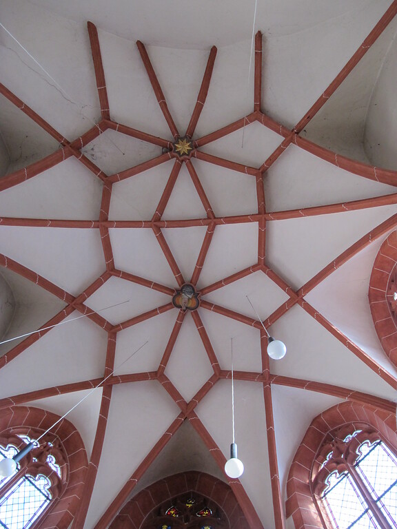 Netzgewölbe in der Katharinenkapelle in Treis (2022)