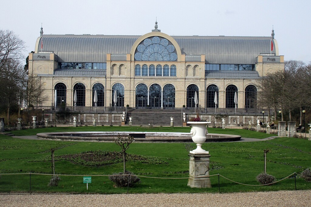 Das Wintergarten-Palais der Flora in Köln-Riehl (2020).